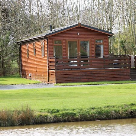 Oak Lodge Hadnall Eksteriør billede