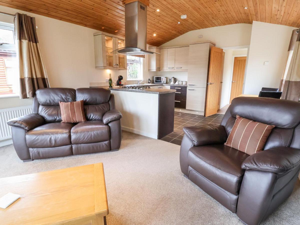 Oak Lodge Hadnall Eksteriør billede