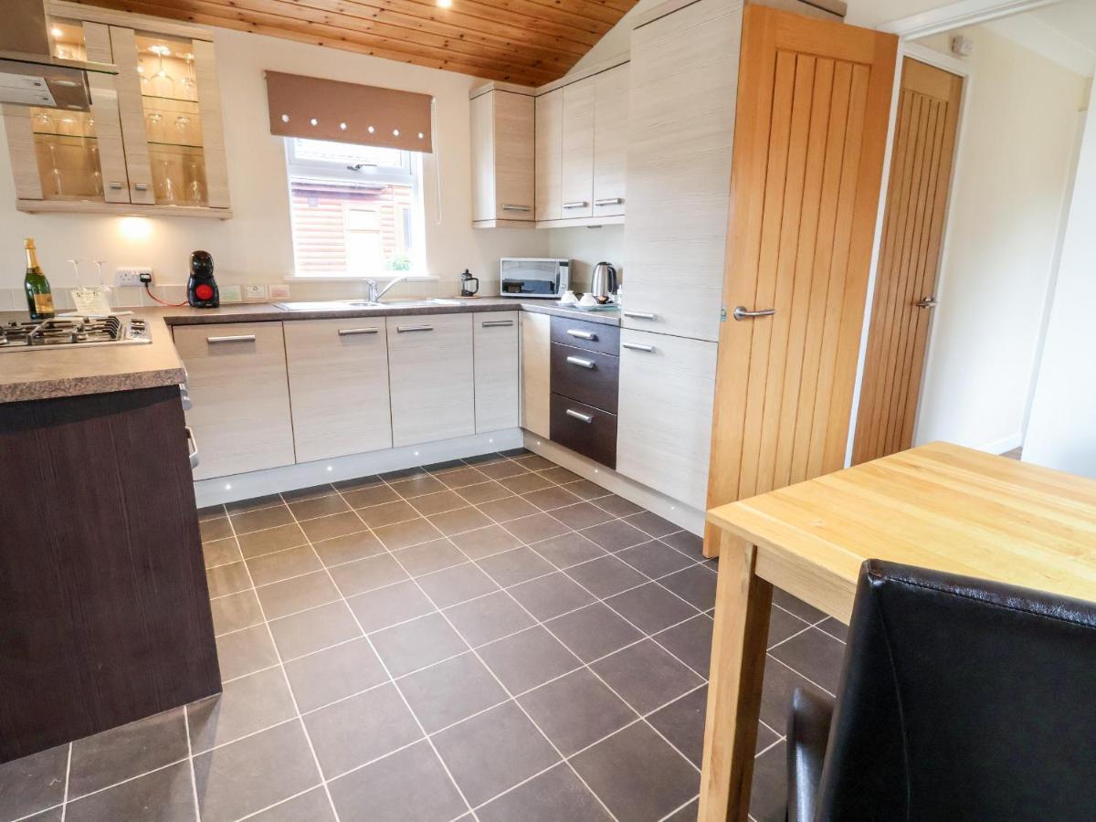 Oak Lodge Hadnall Eksteriør billede